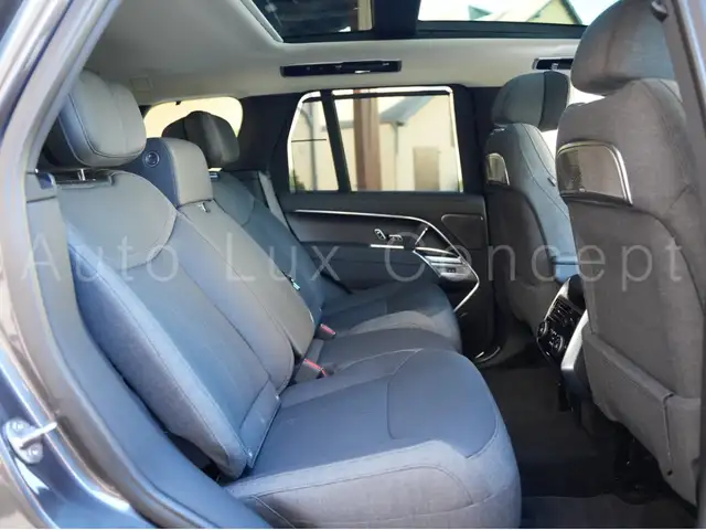 Land Rover Range Rover view 10