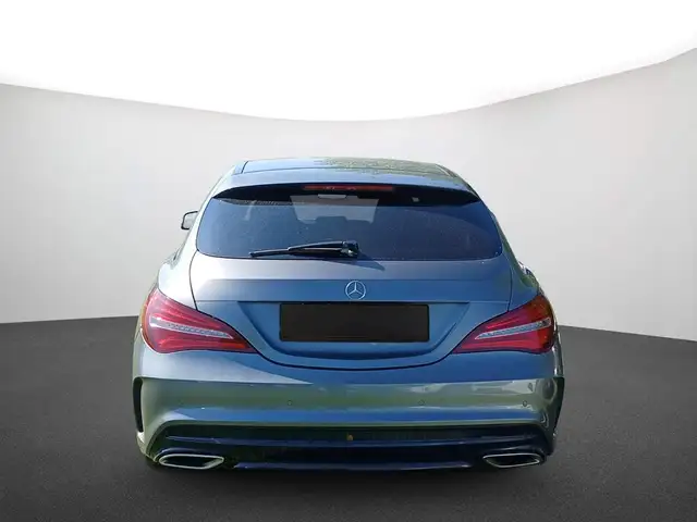 Mercedes-Benz CLA view 3