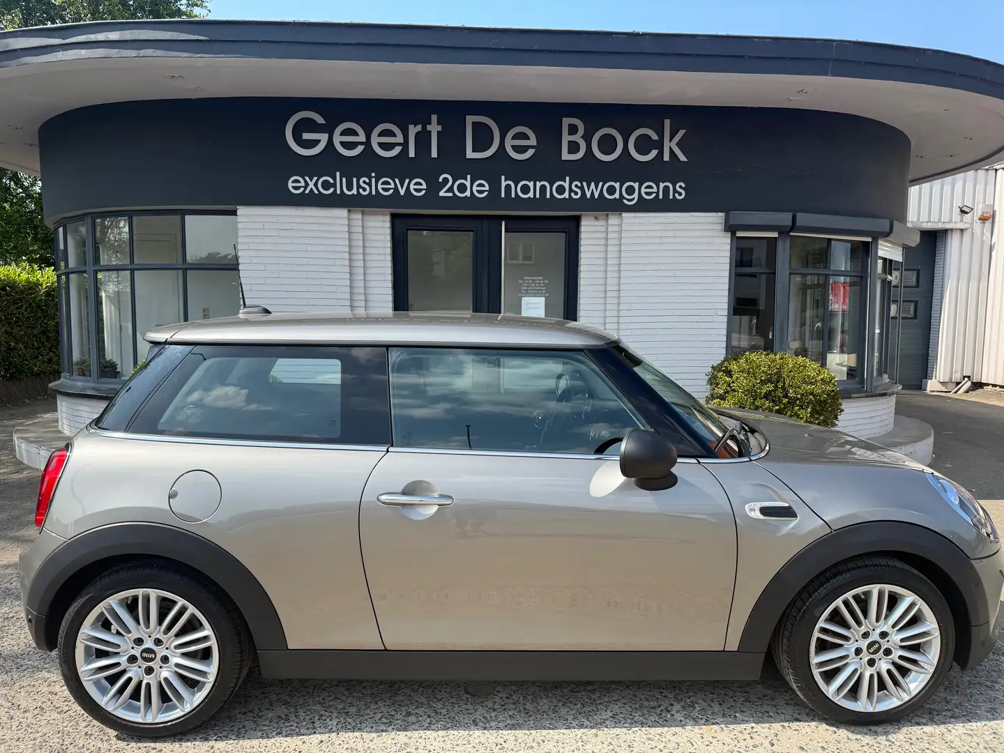 MINI One 1.5SPORT/NAVI/ APPLE CP/17"PDC *VERKOCHT* Zilver - 2