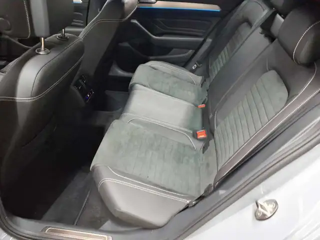 Volkswagen Passat view 13