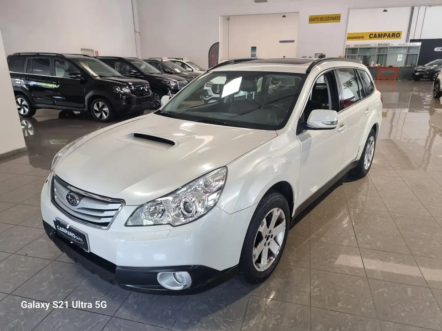 Subaru Legacy Legacy SW 2.0d Trend (va) 6mt 4X4 Bílá - 1