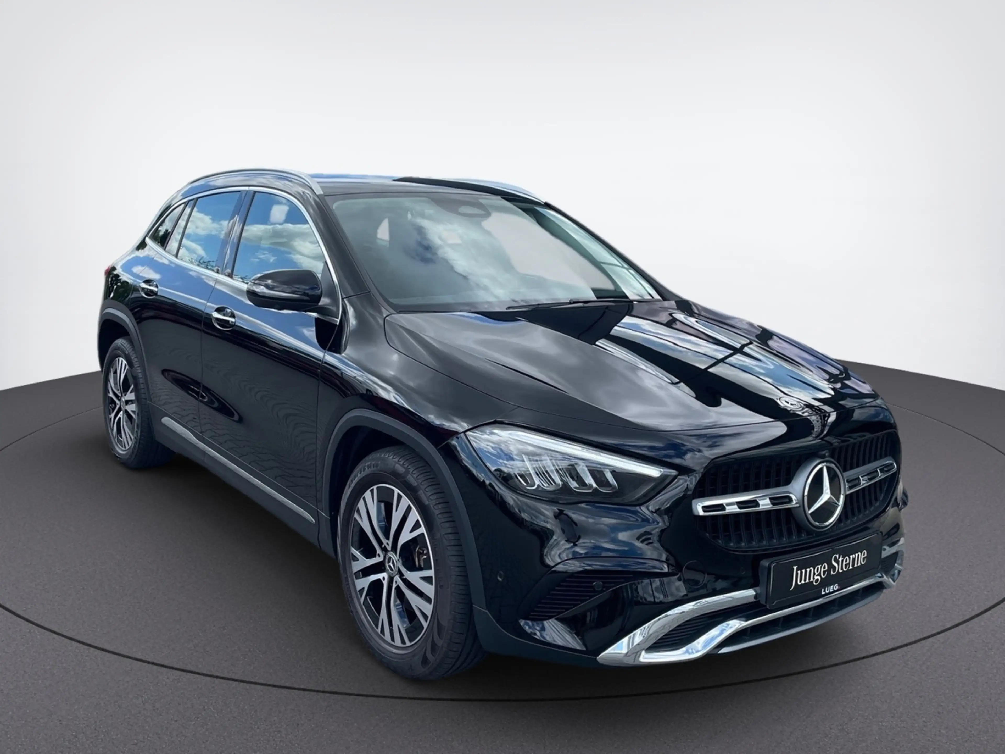 Mercedes-Benz GLA 200 PROGR+MEMORY+360+LENKRHZ+EL HECKKL+LED — photo 7