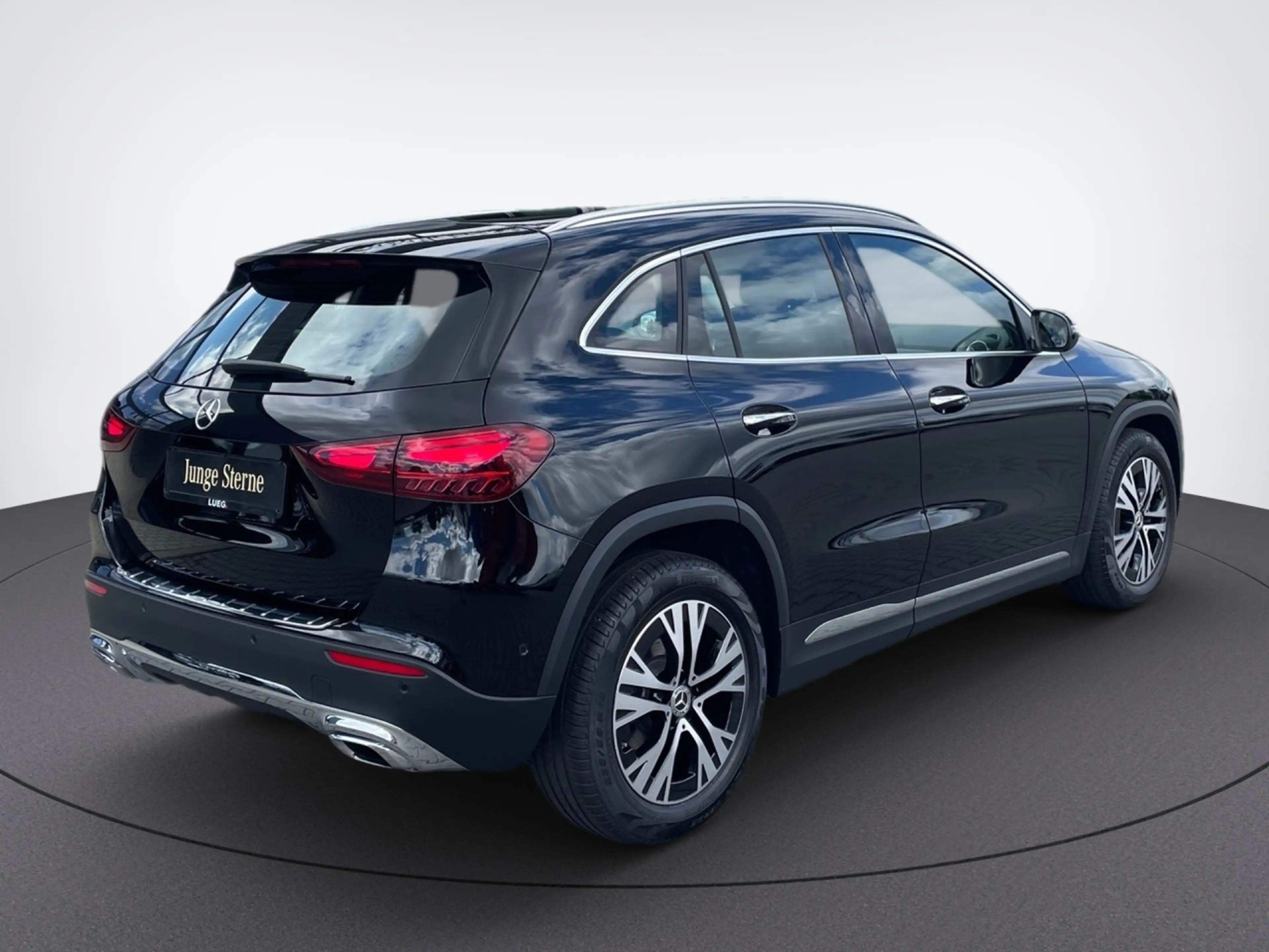 Mercedes-Benz GLA 200 PROGR+MEMORY+360+LENKRHZ+EL HECKKL+LED — photo 5
