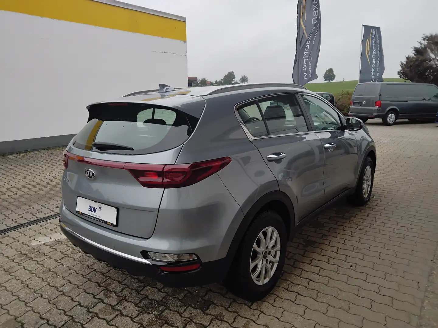 Kia Sportage Vision 2WD Grau - 2