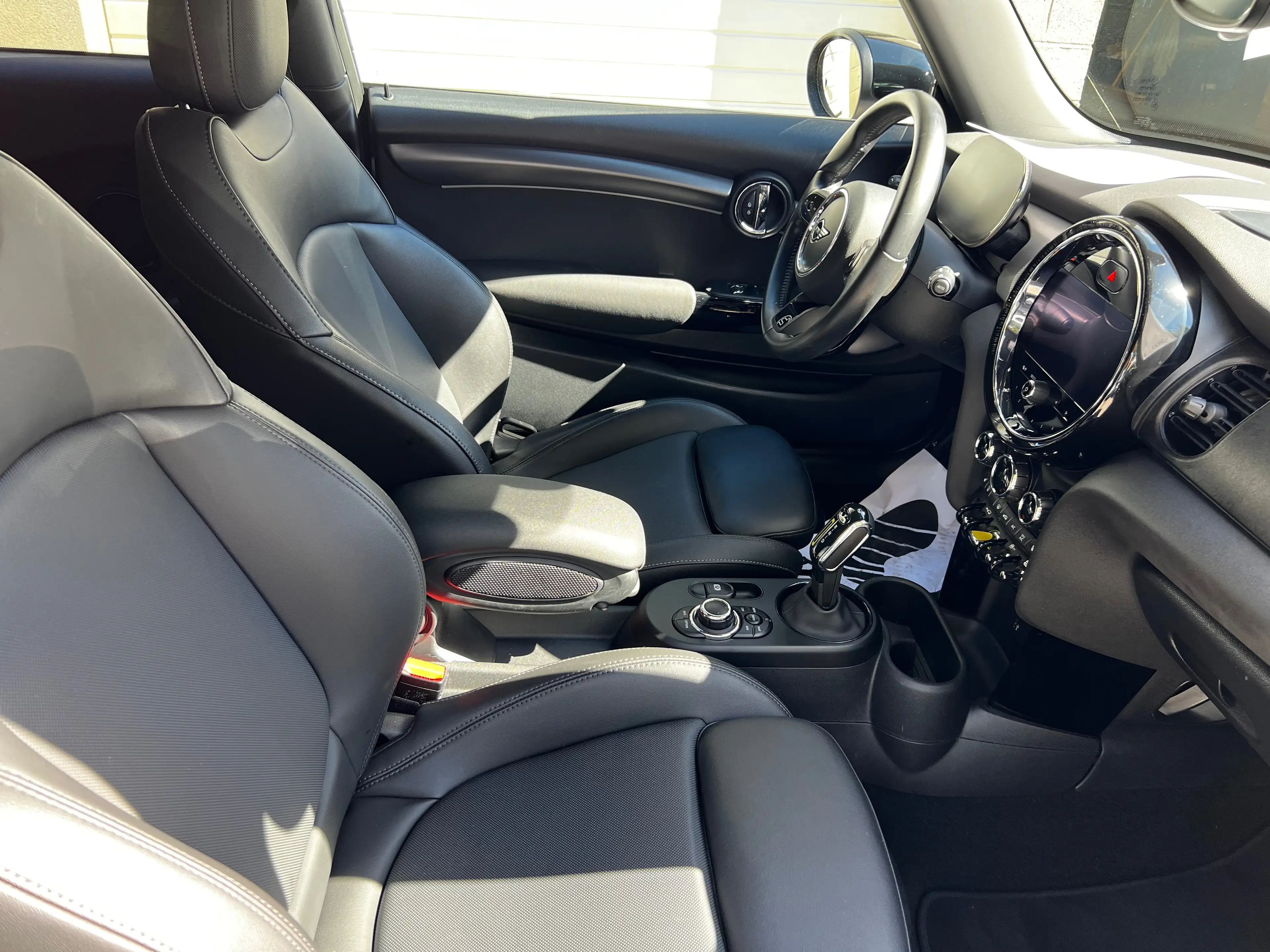 MINI Cooper SE e-Mini 28,9 kWh Cooper SE - GARANTIE - TVAC — photo 10