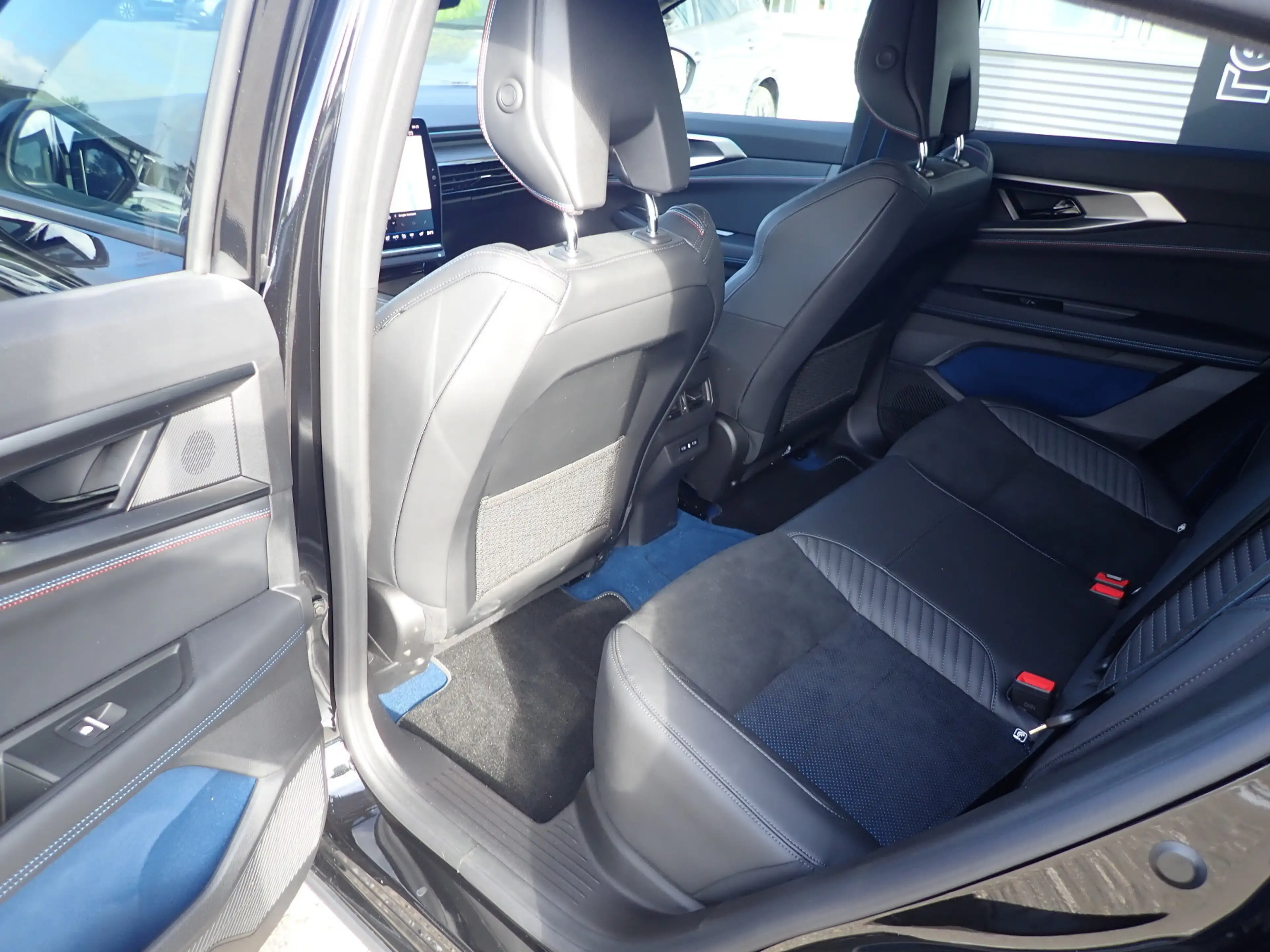 Renault Rafale Esprit Alpine 300 E-Tech PlugIn 4x4 — photo 7