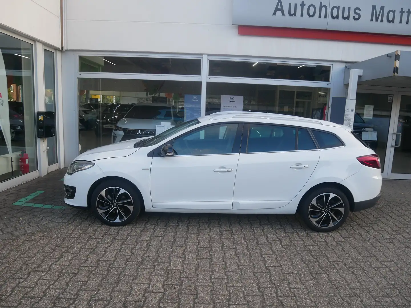 Renault Megane Grandtour BOSE Edition Blanc - 2