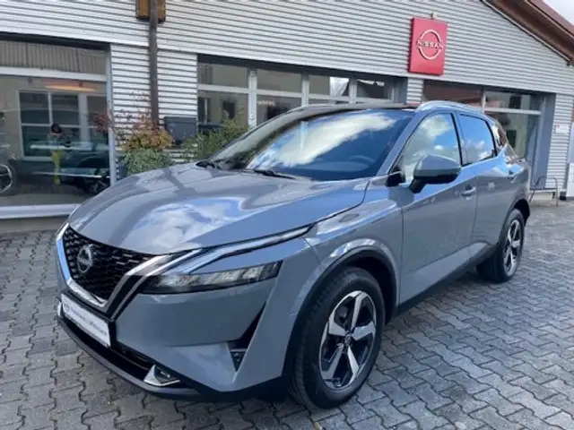 Nissan Qashqai 1.3 DIG T MHEV Xtronic N Connecta Businesspaket Panoramaglasdach