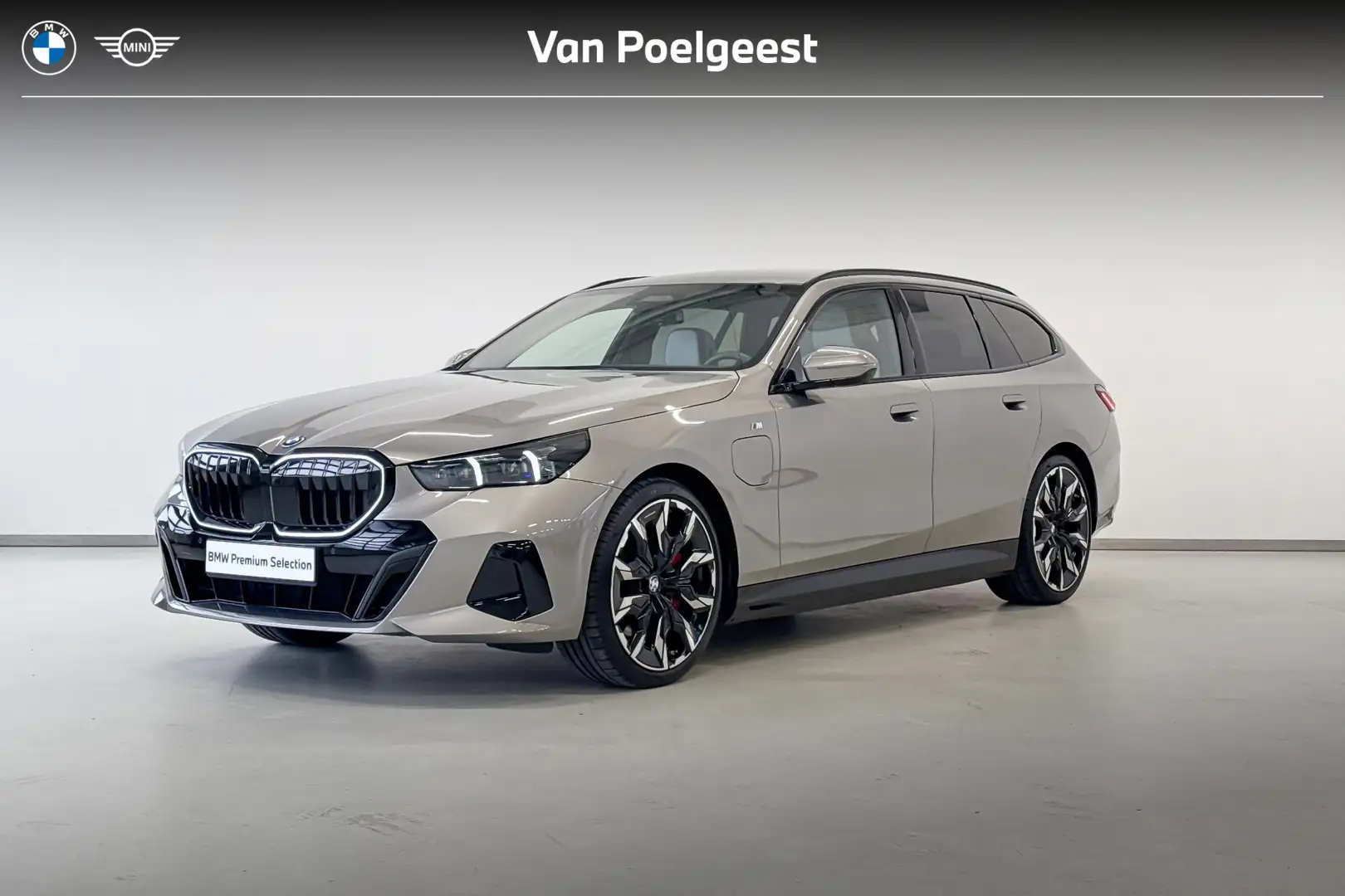 BMW 550 5 Serie Touring 550e xDrive Innovation Pack M Spor Gris - 1