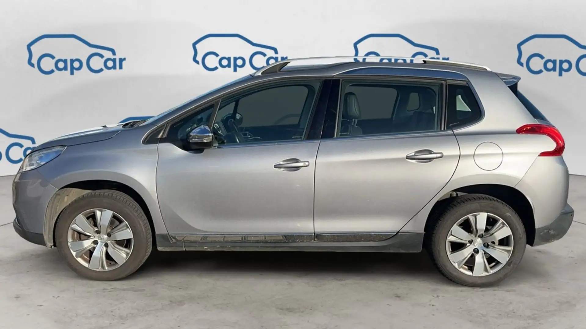 Peugeot 2008 1.2 PureTech 110 Allure - Première main - 2