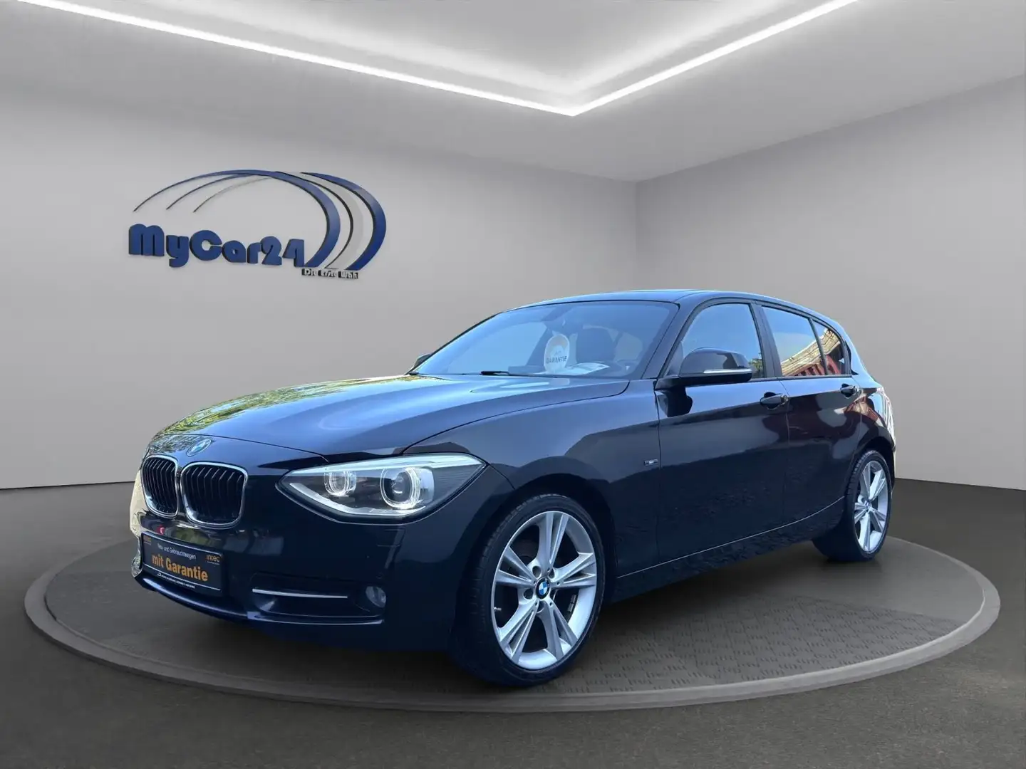 BMW 118 d| Sport| M-Interieur| Pano| 18Zoll| Garantie Schwarz - 1