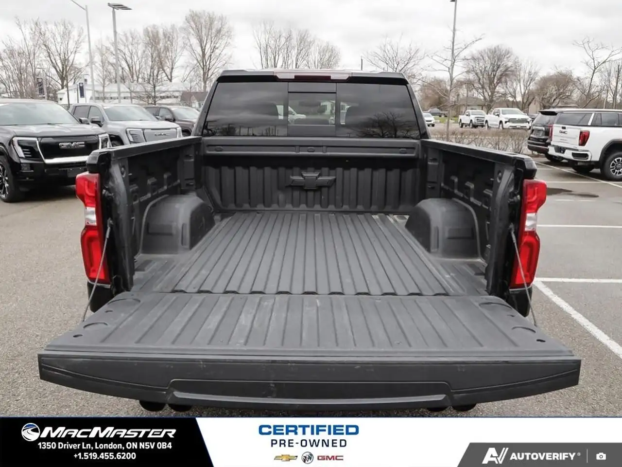 Chevrolet Silverado 1500 снимка Chevrolet Silverado 1500