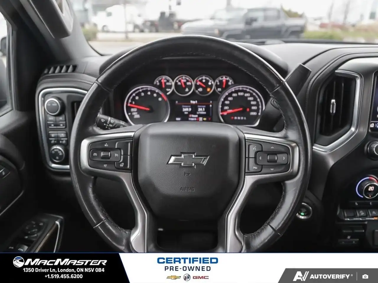 Chevrolet Silverado 1500 снимка Chevrolet Silverado 1500
