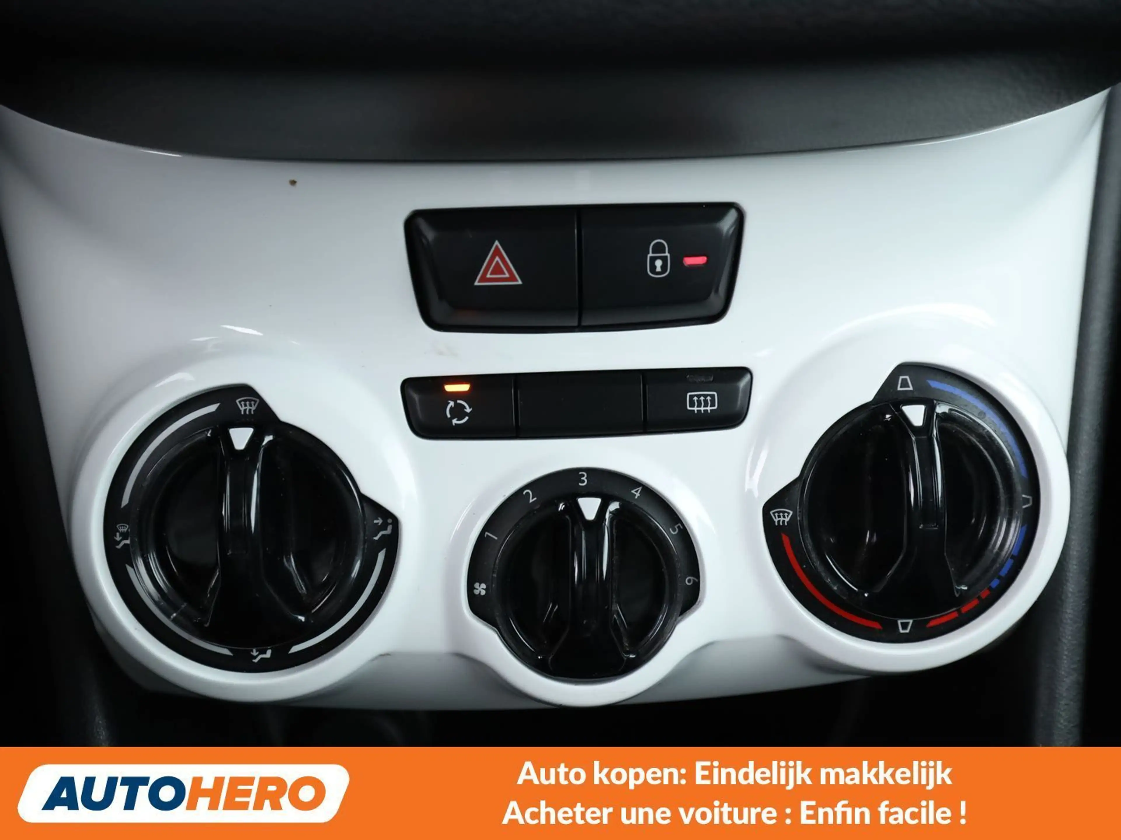Peugeot 208 1.0 VTi Like — photo 8