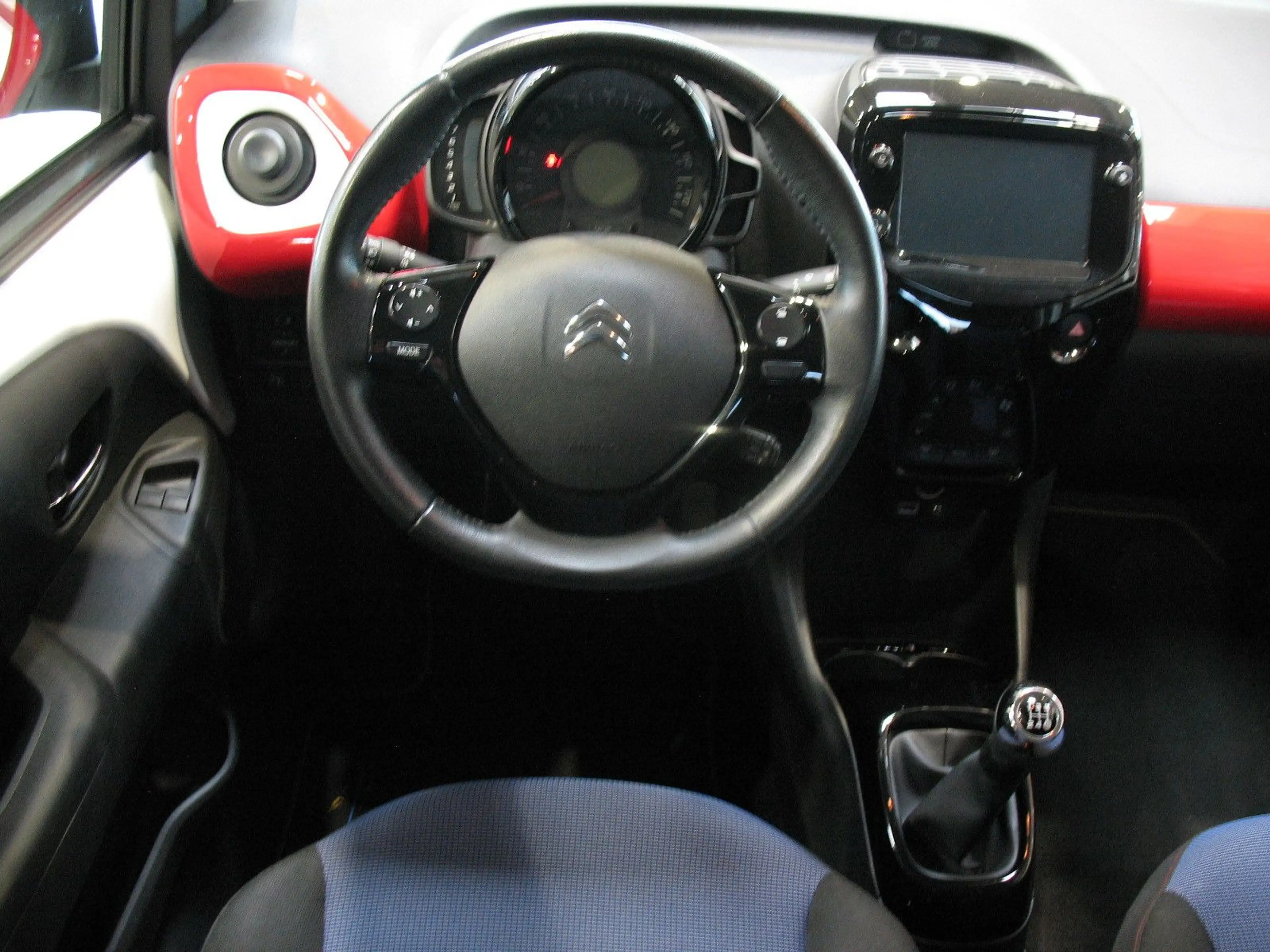 Citroen C1 VTi 72 S&S JCC+ *KLIMA*BLUETOOTH* — photo 8