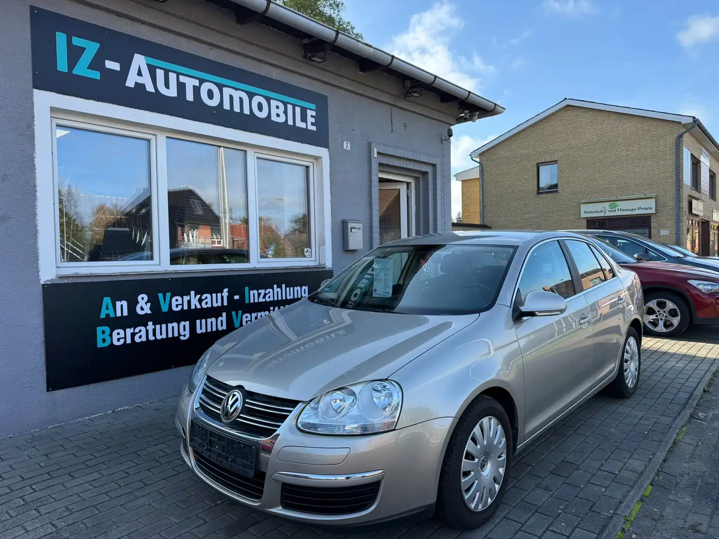 Volkswagen Jetta Comfortline AUTOMATIK 2. HAND Beige - 1