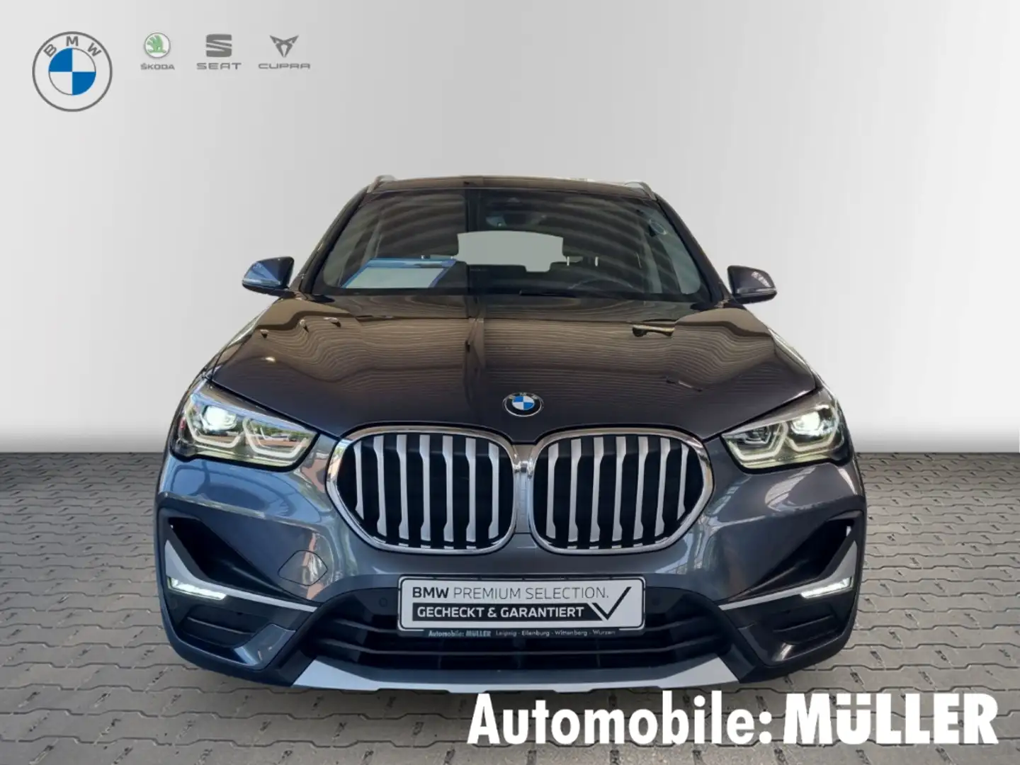 BMW X1 sDrive 18 i xLine AHK-abnehmbar Navi Leder LED El. Grau - 2