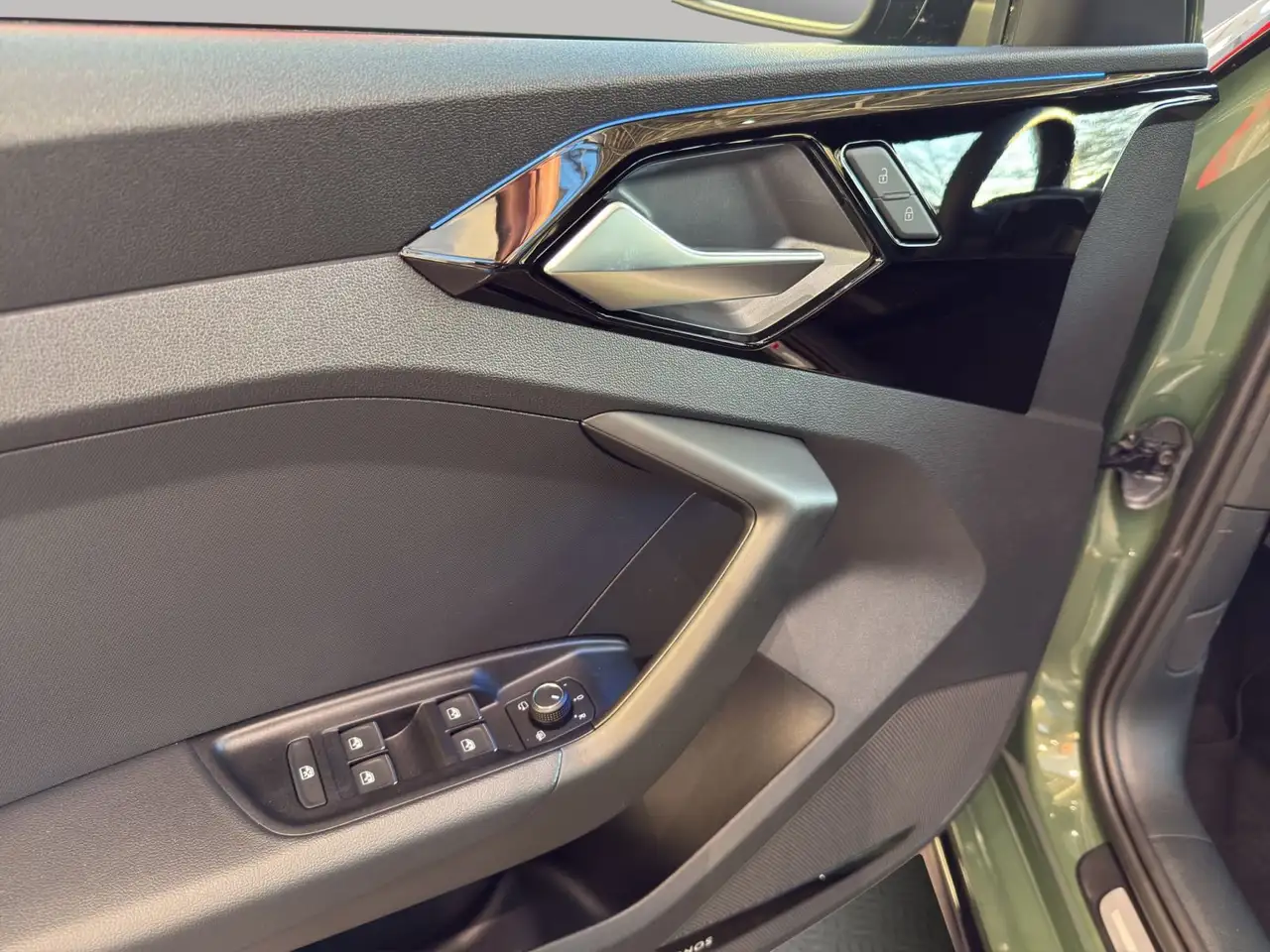 Audi A1 SB S line 40 TFSI LED Navi Sonos Kamera 18" 14