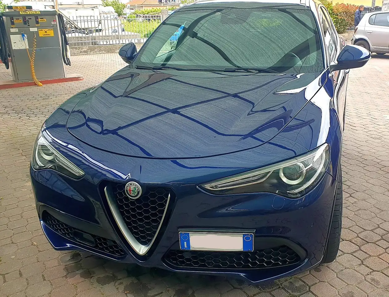 Alfa Romeo Stelvio Stelvio 2.2 t Executive rwd 190cv auto my19 — photo 1 of 15