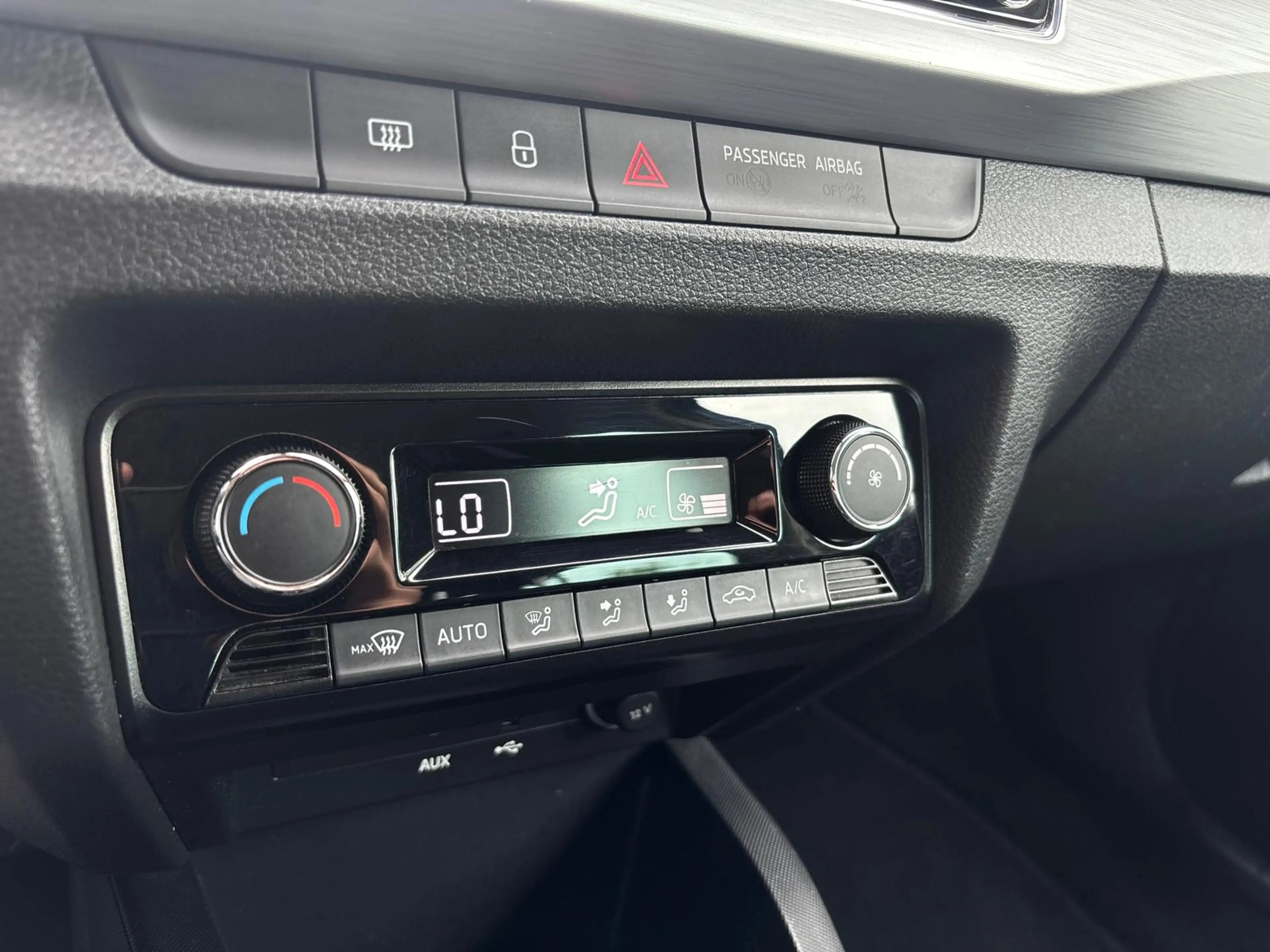 Skoda Fabia Combi 1.2 TSI Drive | Apple Carplay | Parkeersenso — photo 12