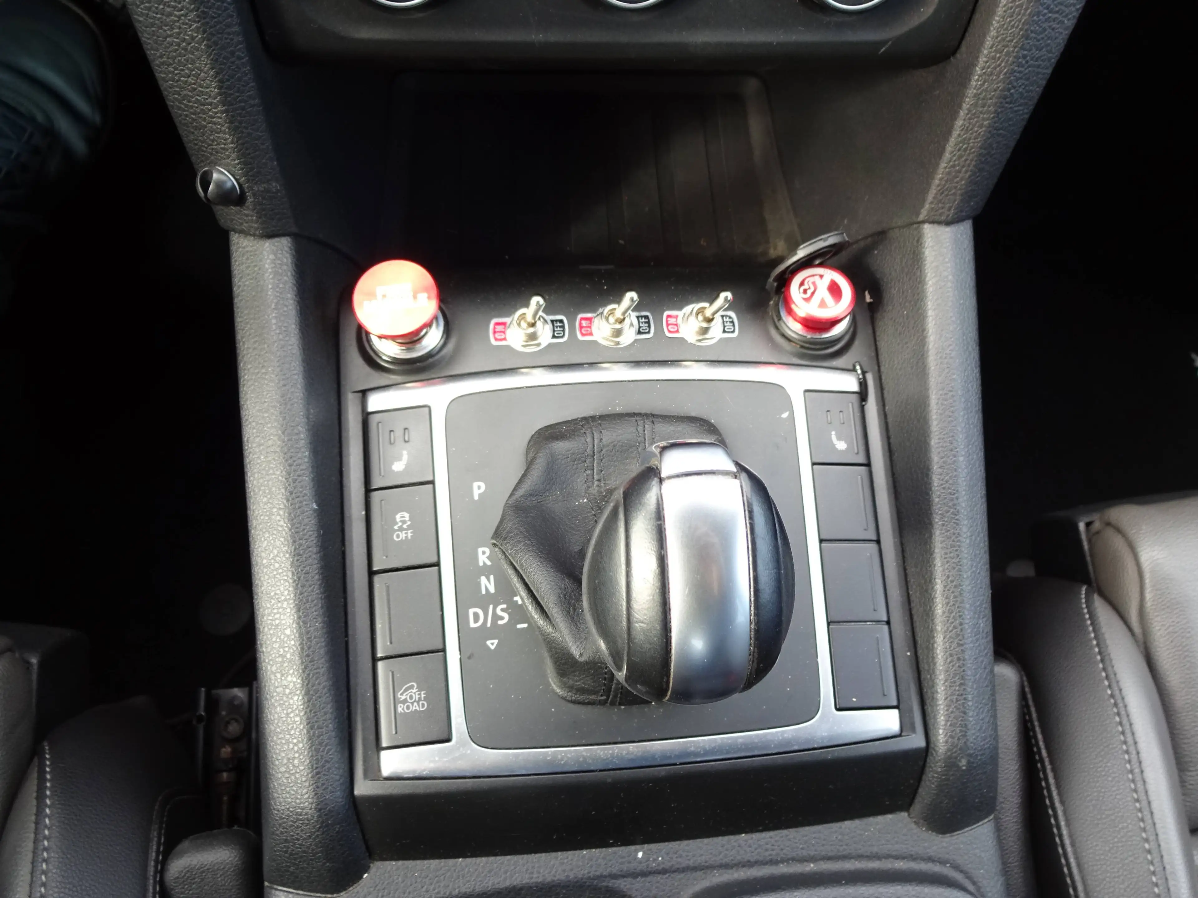 Volkswagen Amarok Highline 4Motion DoubleCab — photo 13