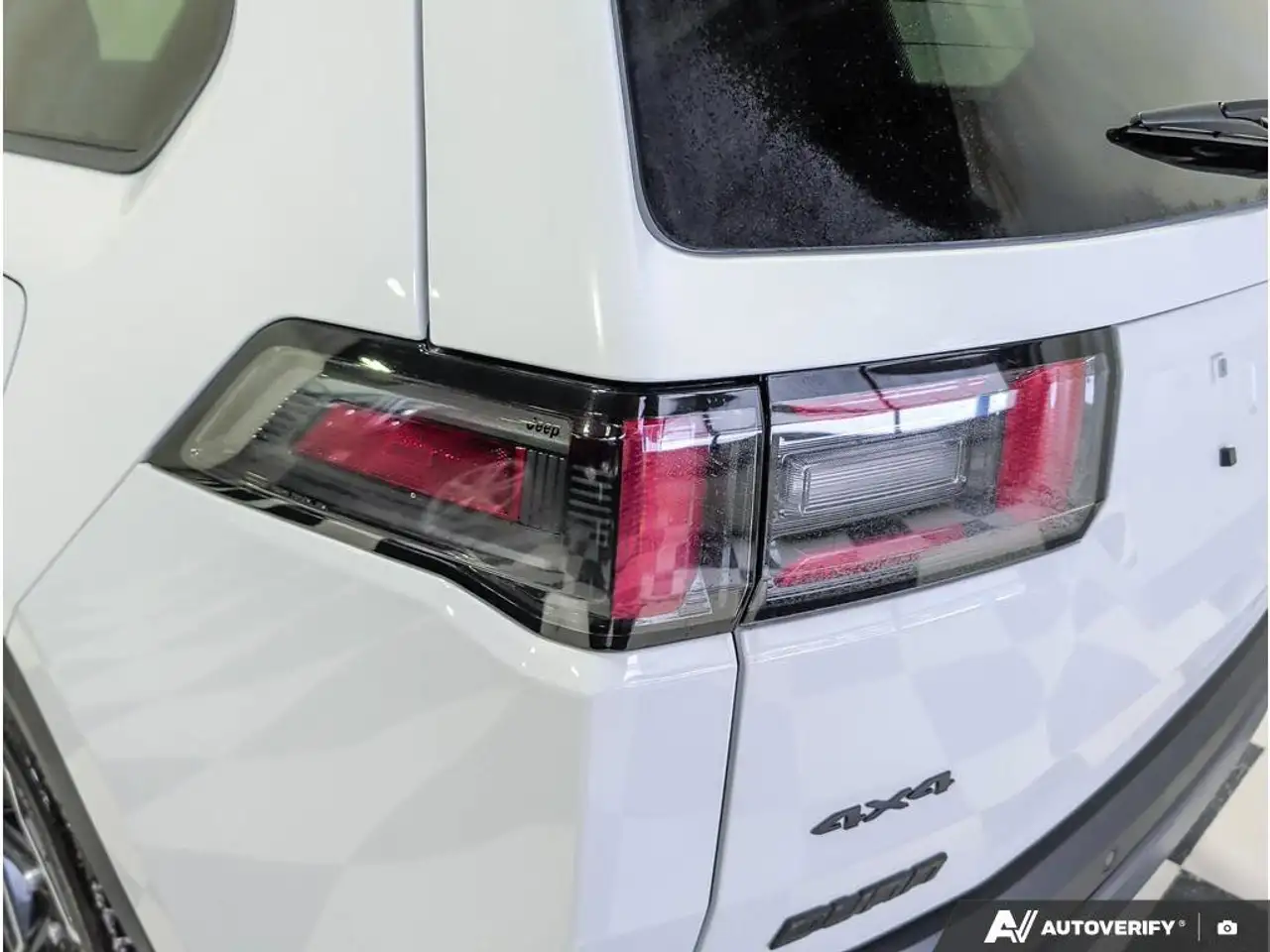 Jeep Cherokee снимка Jeep Cherokee