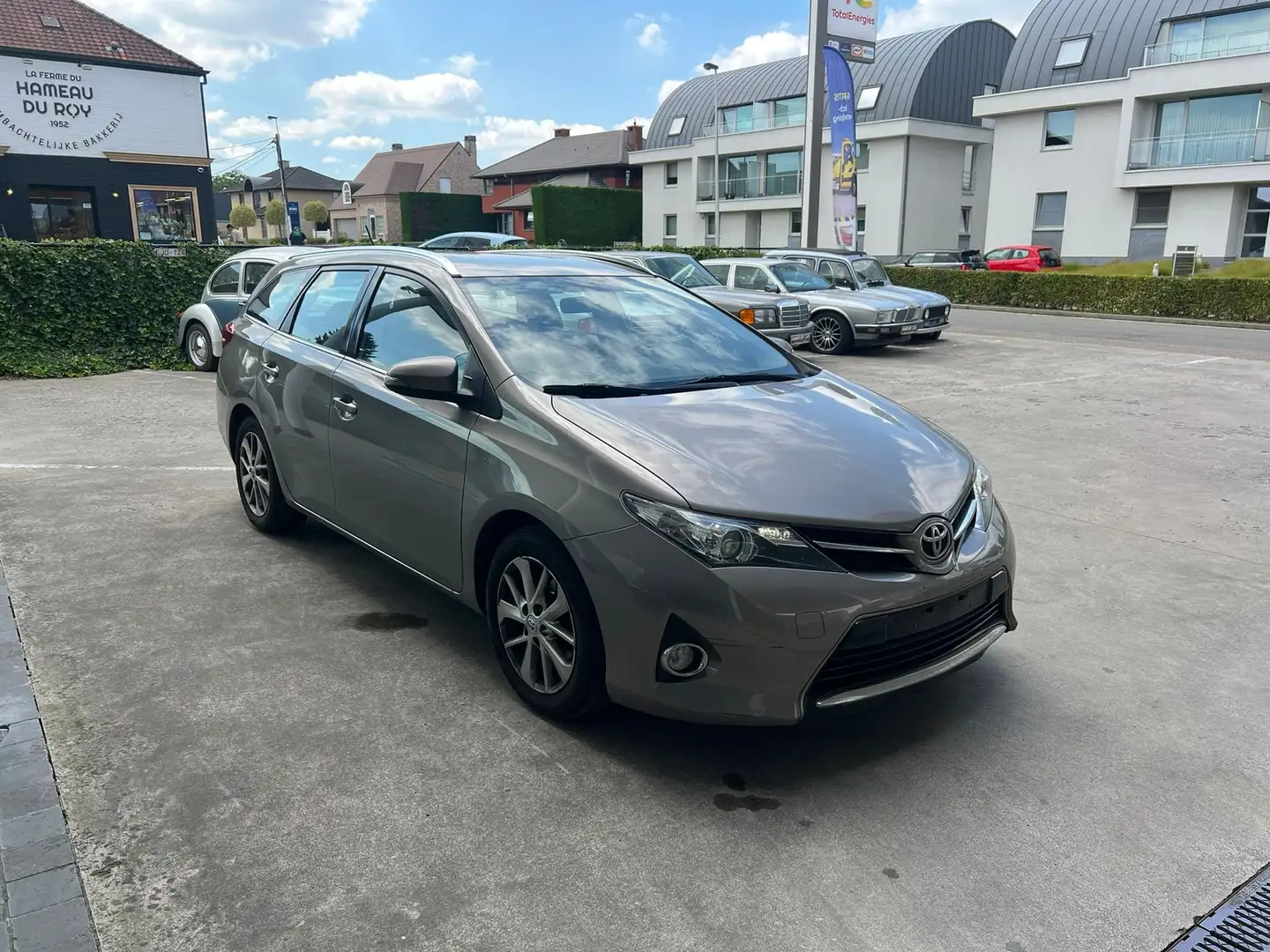 Toyota Auris Auris SW 1.4 D-4D Dynamic Gris - 2