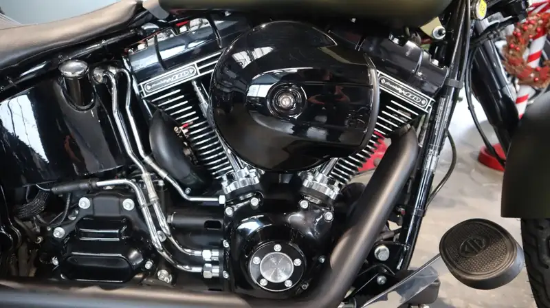 Harley-Davidson Softail Slim - foto 3