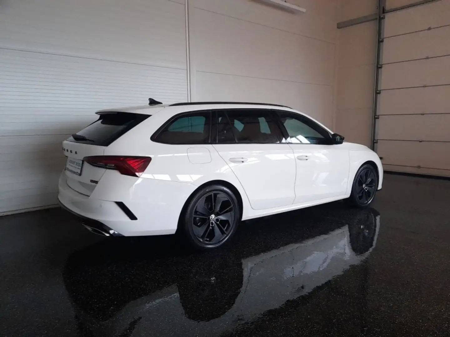 Skoda Octavia Combi RS 4x4 2,0 TDI DSG *RS-EXKLUSIV INTERIEUR / MATRIX-LED / DCC / MEMORY & MASSAGE / CANTON* Weiß - 2