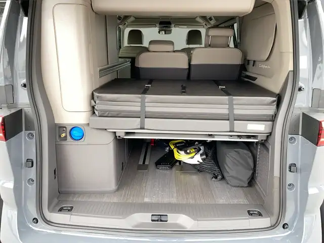Volkswagen T7 California VW T7 California Ocean eHybrid 180 kW 4M Ansicht 18