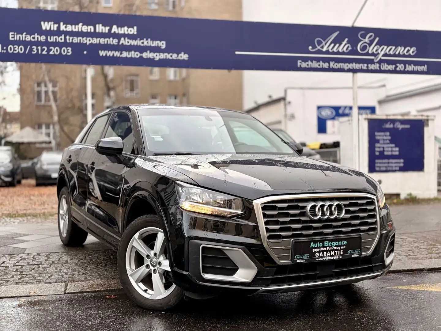 Audi Q2 30 TDI Sport SHZ Temp. Sportsitze Navi TOP! Schwarz - 1