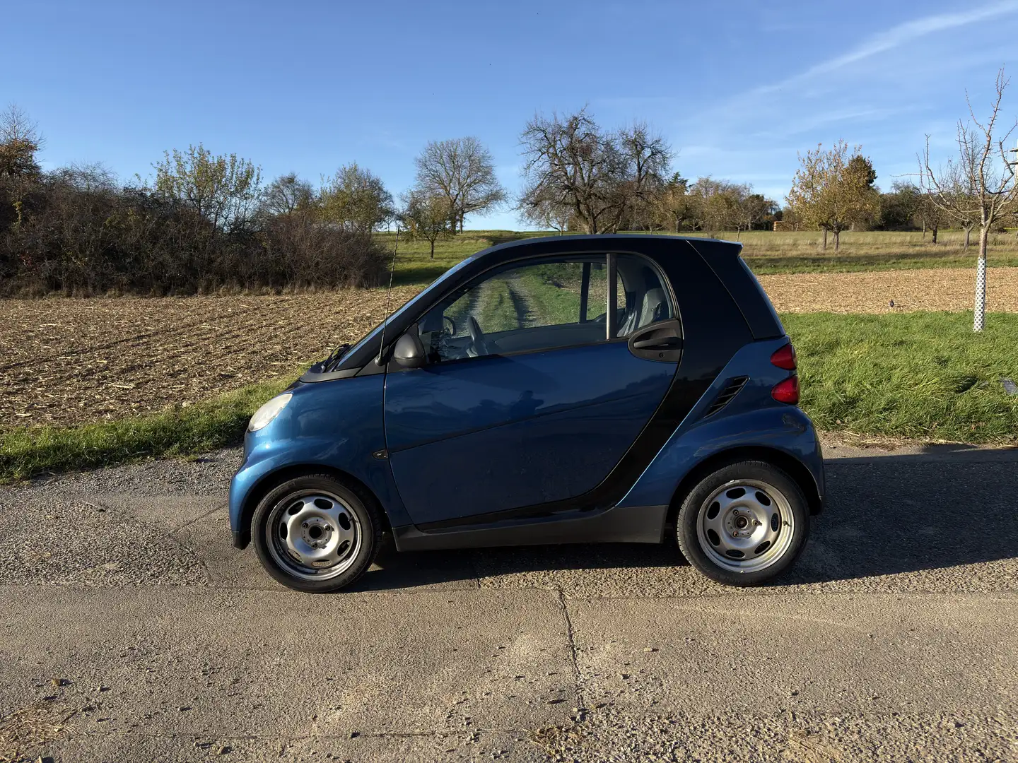 smart forTwo CDI TÜV neu Automatik Klima neue Reifen Blau - 2