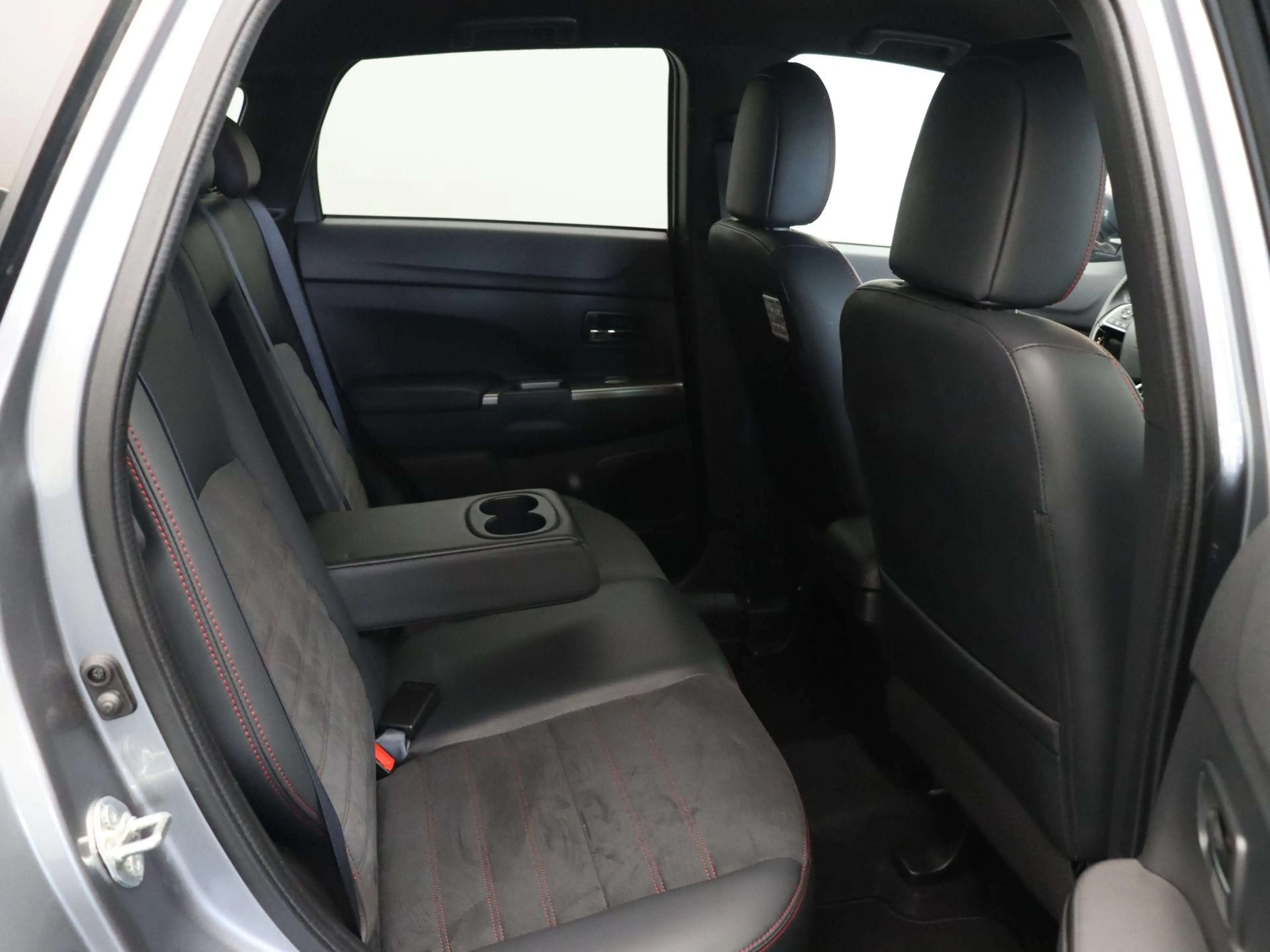 Mitsubishi ASX 2.0 Intense | Stoelverwarming | Achteruitrij Camer — photo 8