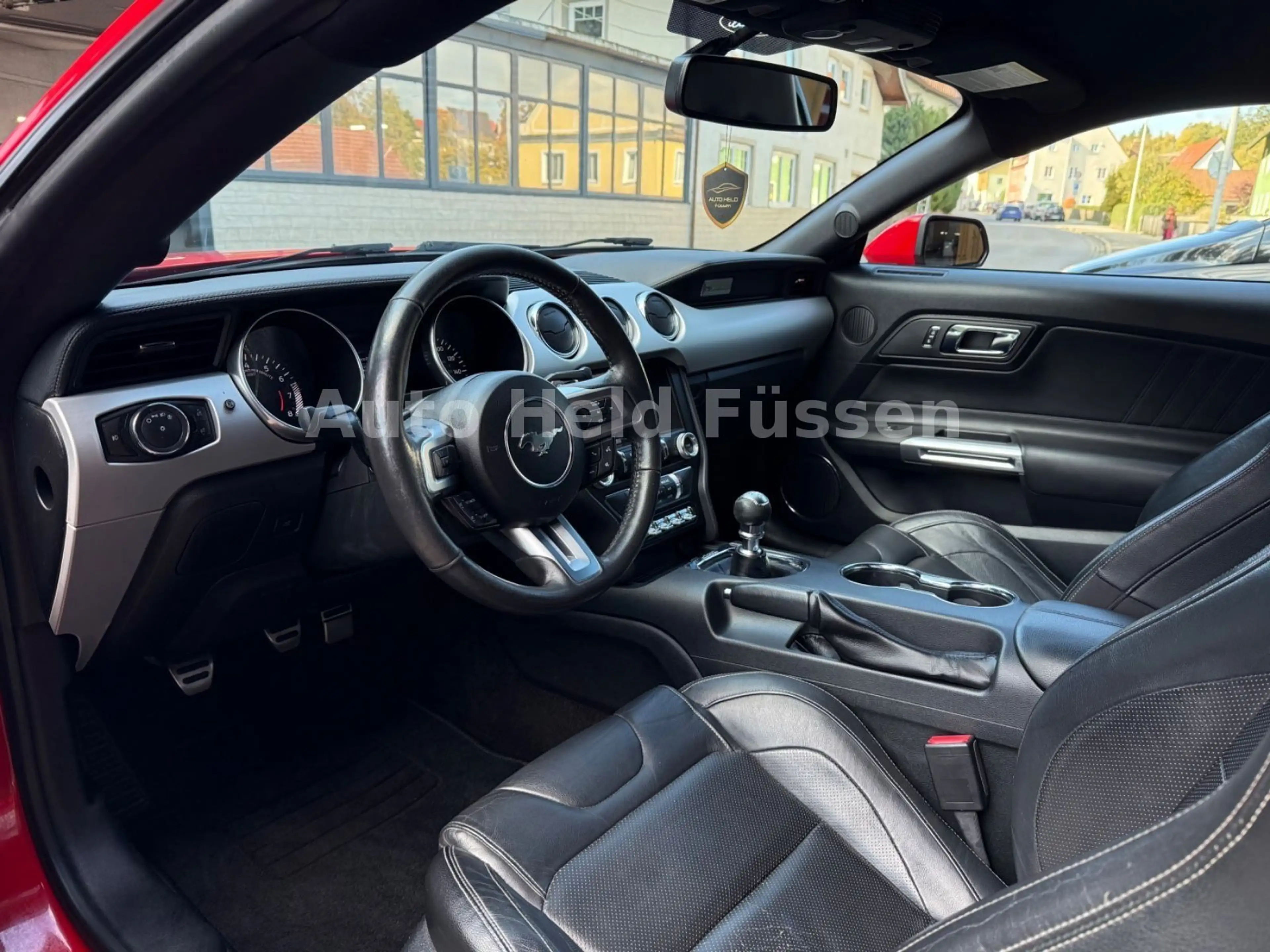Ford Mustang Fastback 2.3 Kam Temp Recaro Sitze — photo 8