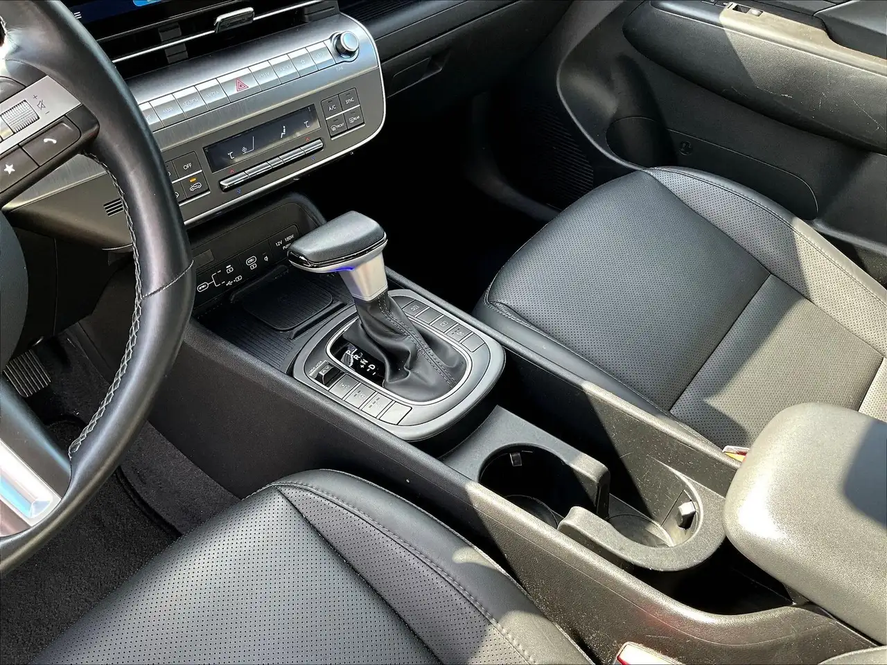 Hyundai KONA снимка Hyundai KONA