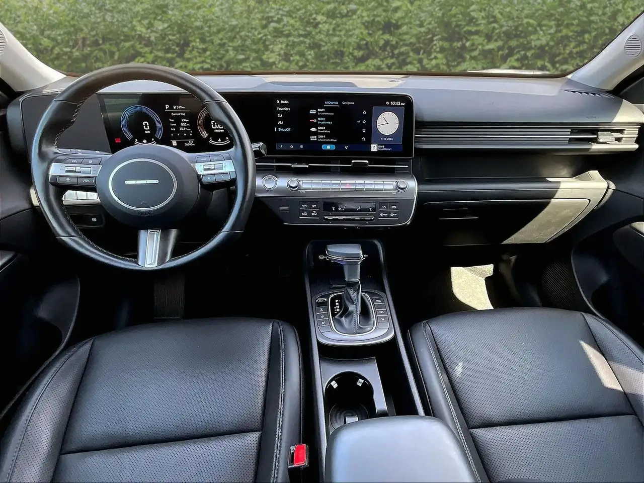 Hyundai KONA снимка Hyundai KONA