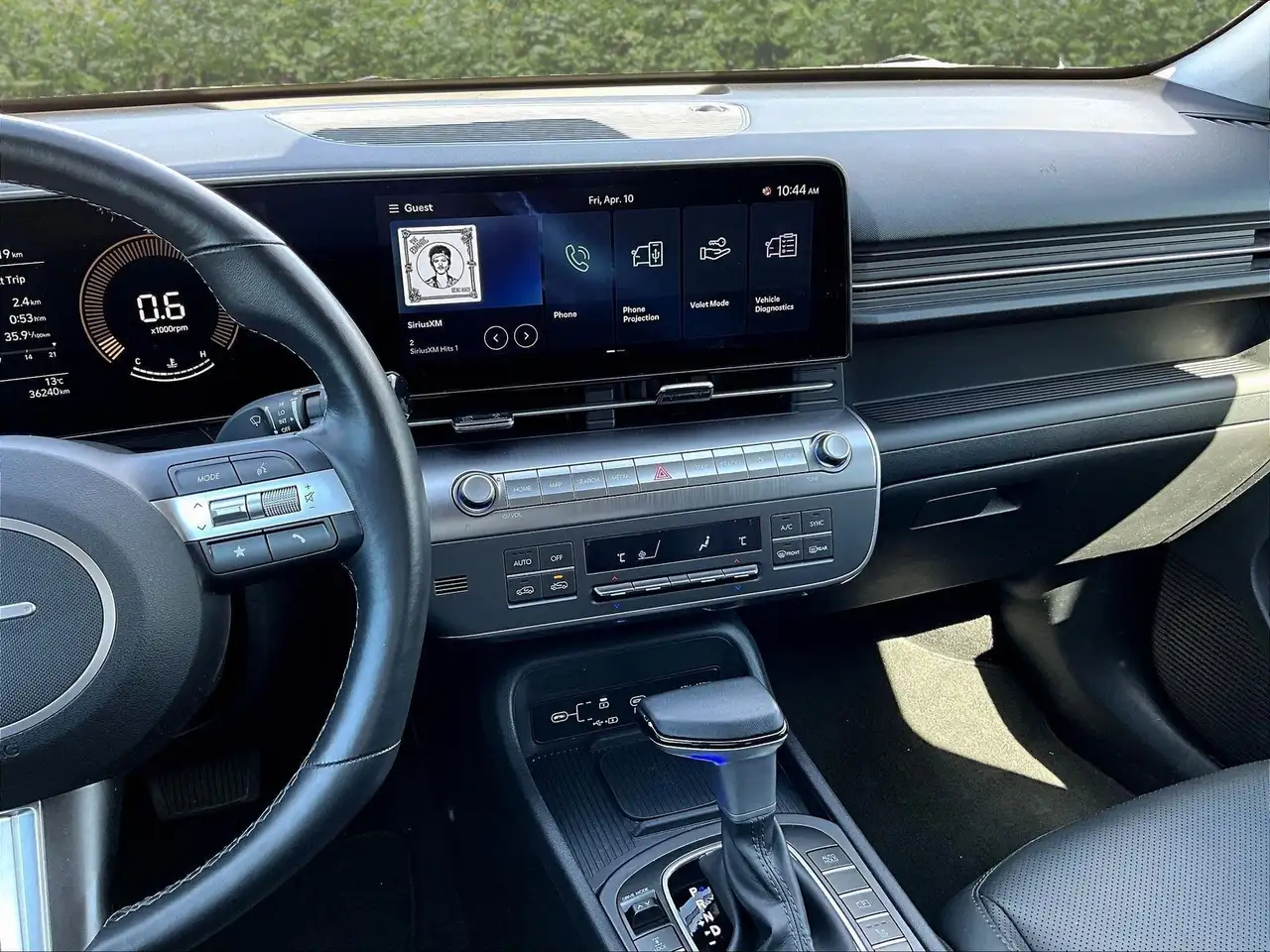 Hyundai KONA снимка Hyundai KONA