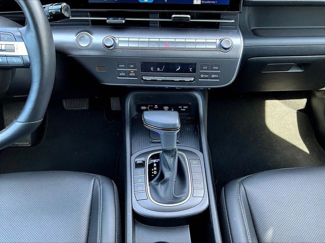 Hyundai KONA снимка Hyundai KONA