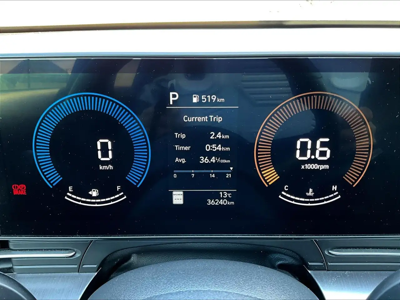 Hyundai KONA снимка Hyundai KONA