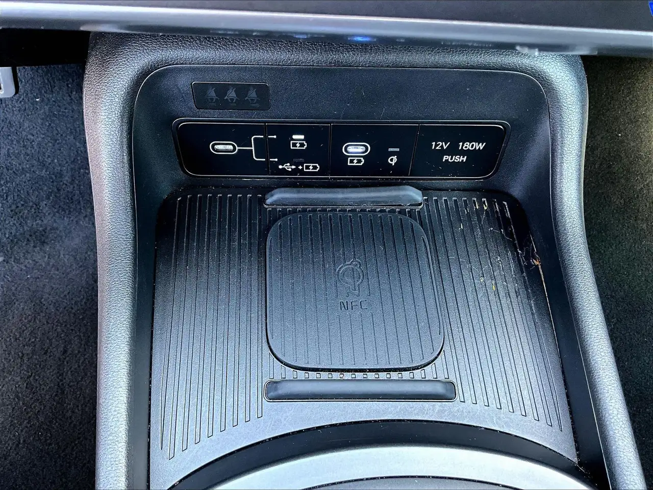 Hyundai KONA снимка Hyundai KONA