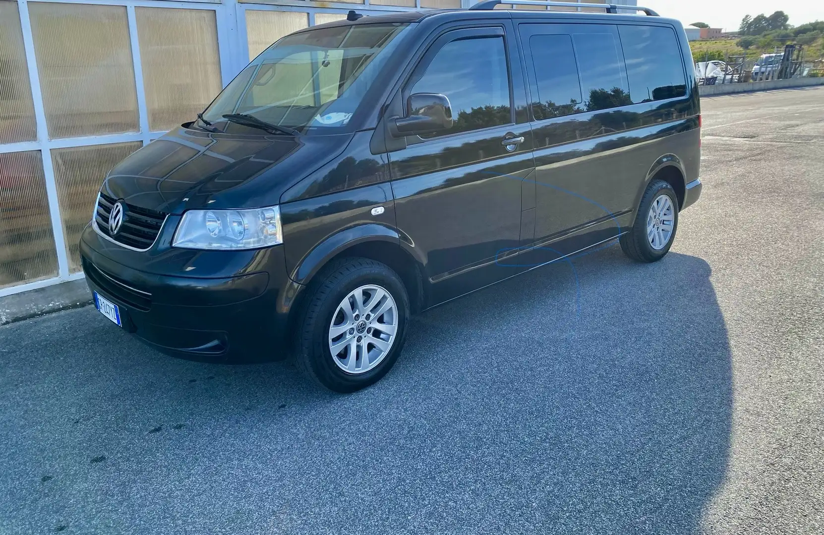 Volkswagen T5 Caravelle confort line - 1