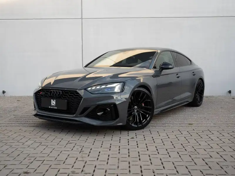 AUDI Rs5