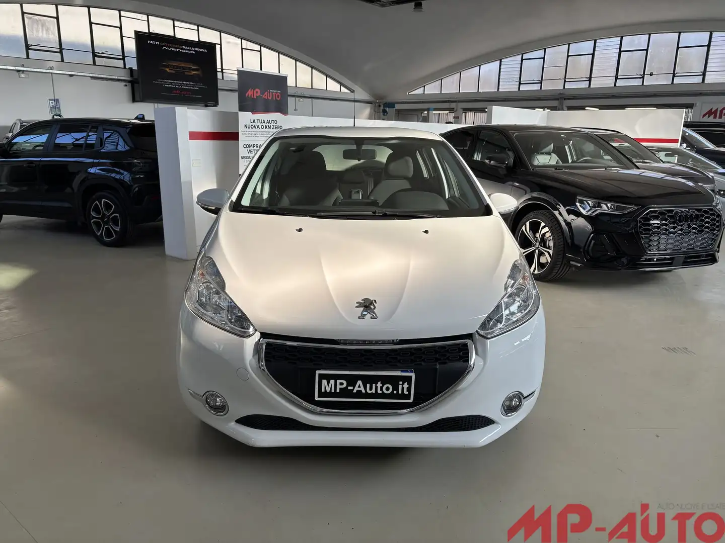 Peugeot 208 1.2 VTi 82 CV 5 porte UNICO PROPRIETARIO Weiß - 2