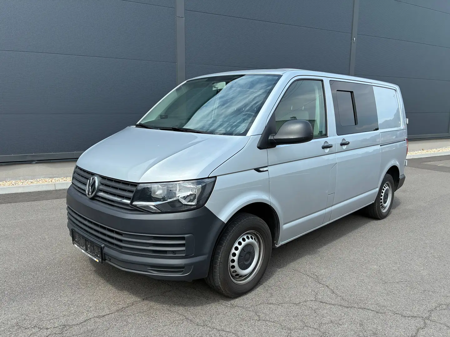Volkswagen T6 Transporter Doka-Kastenwagen KR 2,0 TDI BMT Silber - 1