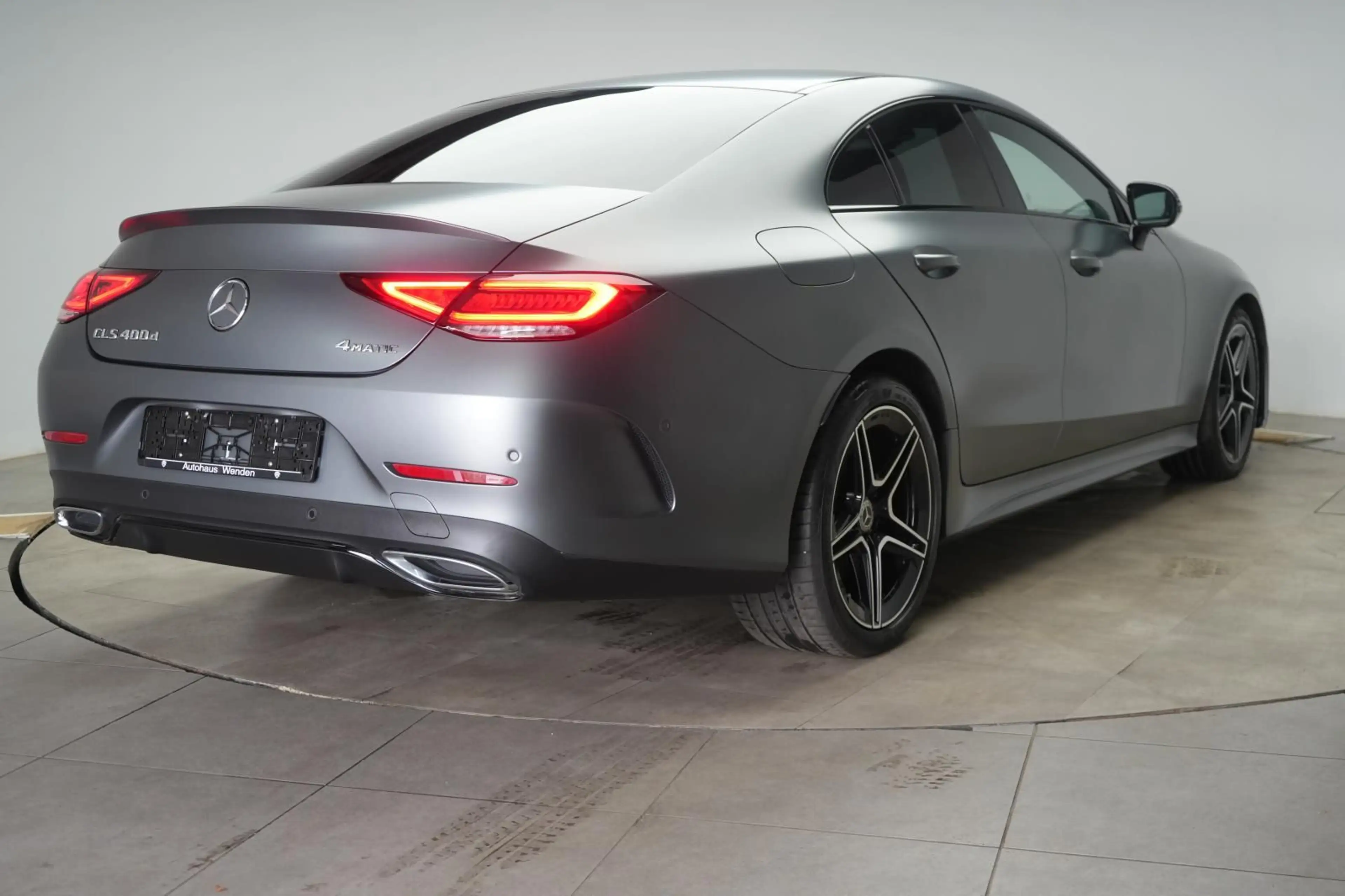Mercedes-Benz CLS 400 d 4Matic 9G-Tronic AMG Leder/Distronic/B — photo 4