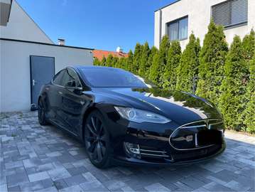 P90D Ludicrous+ 90kWh