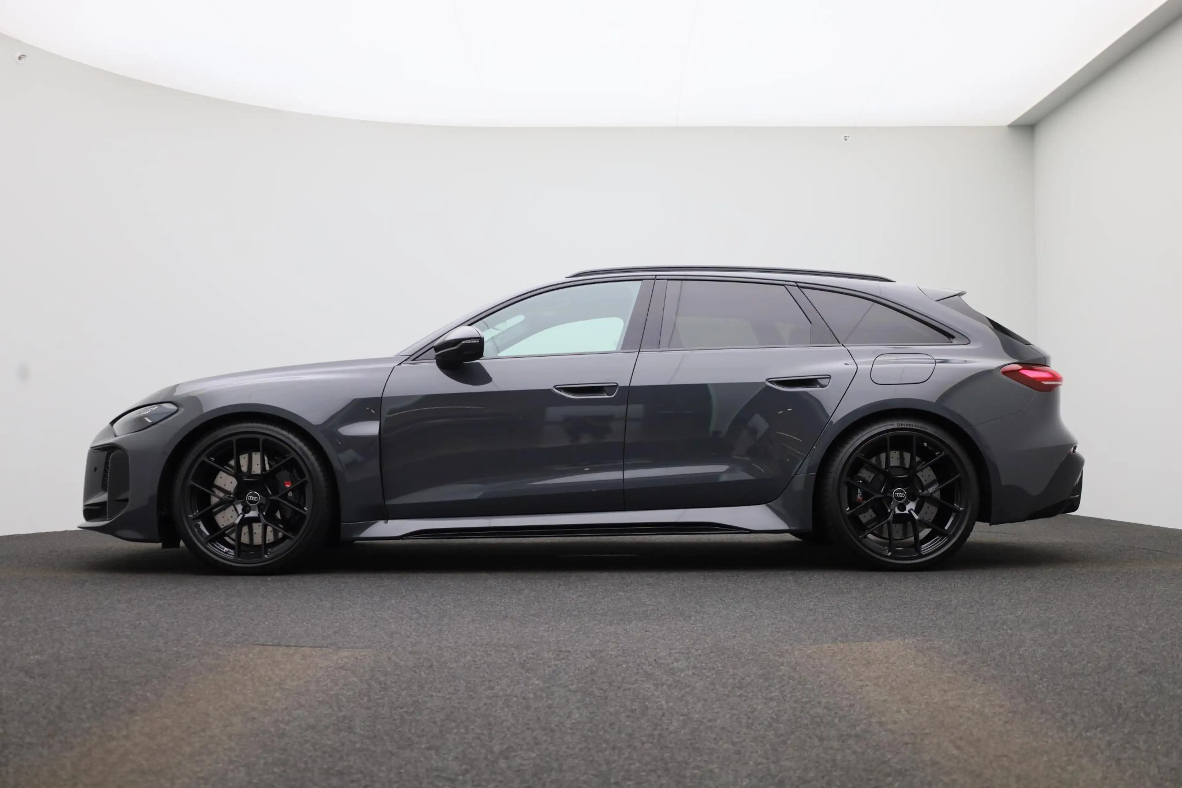 Audi RS5 Avant quattro 639 PK | RS-sportuitlaat | 360 Camer — photo 15