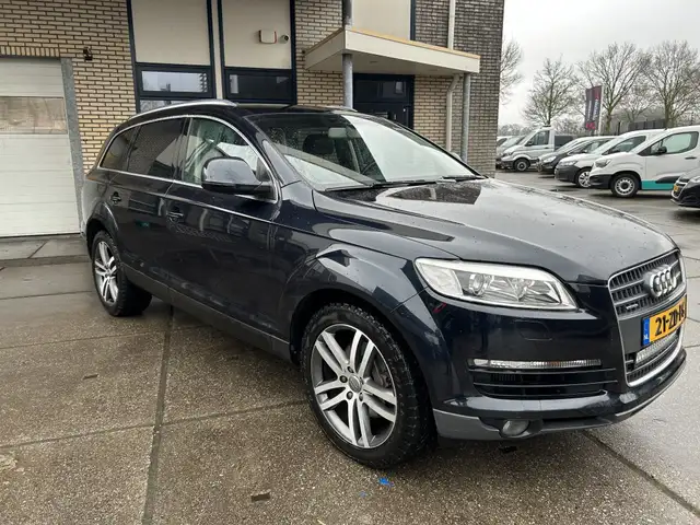 Audi Q7 3.0 TDI q.Pro L+ 5+2