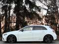 Mercedes-Benz A 200 d 4Matic AMG Line Weiß - thumbnail 2