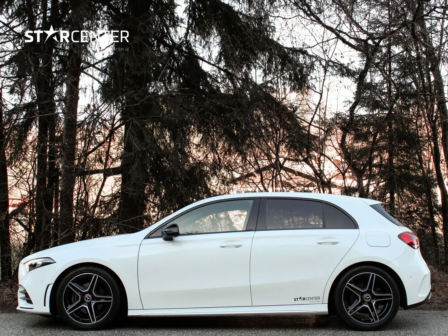 Mercedes-Benz A 200 d 4Matic AMG Line Weiß - 2